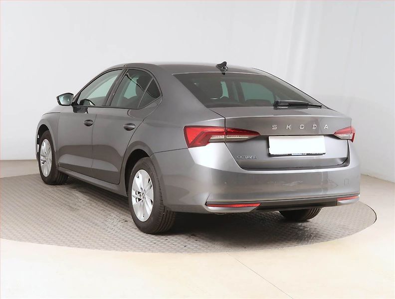 Škoda Octavia (2024) 2.0 TDI - fotka 4 z 15