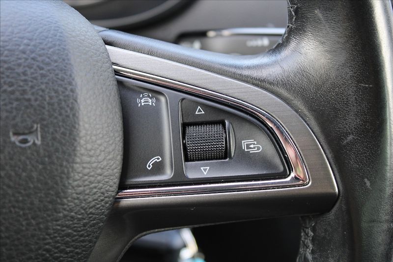 Škoda Octavia 1,6 TDI  TAŽNÉ,JOY - fotka 18 z 27