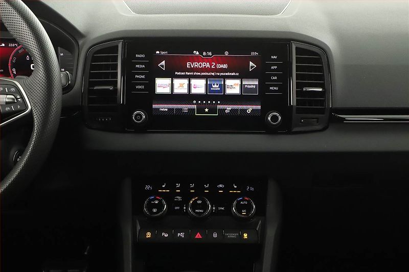 Škoda Karoq (2025) 1.5 TSI, Sportline, DSG - fotka 10 z 20