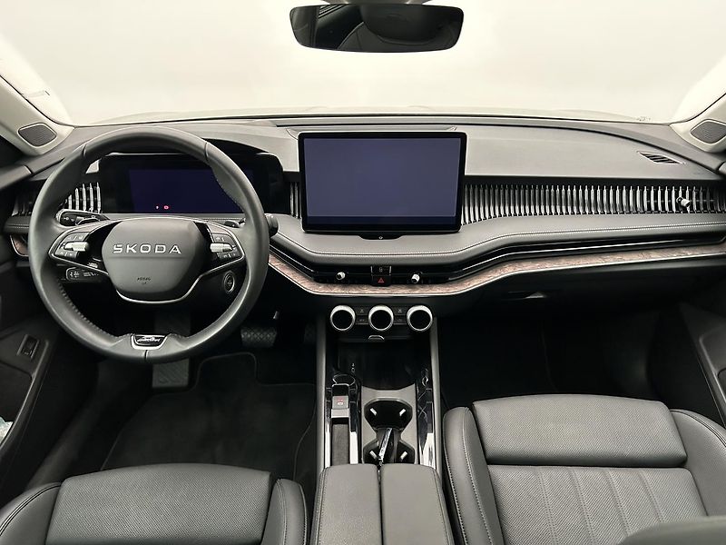 Škoda Superb 2.0 TDI 4x4 L & K - fotka 6 z 34