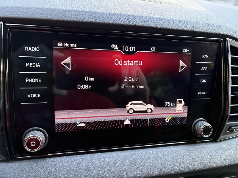Škoda Karoq (2022) 2.0TSi 140kW 4x4SPORTLINE      - fotka 36 z 45