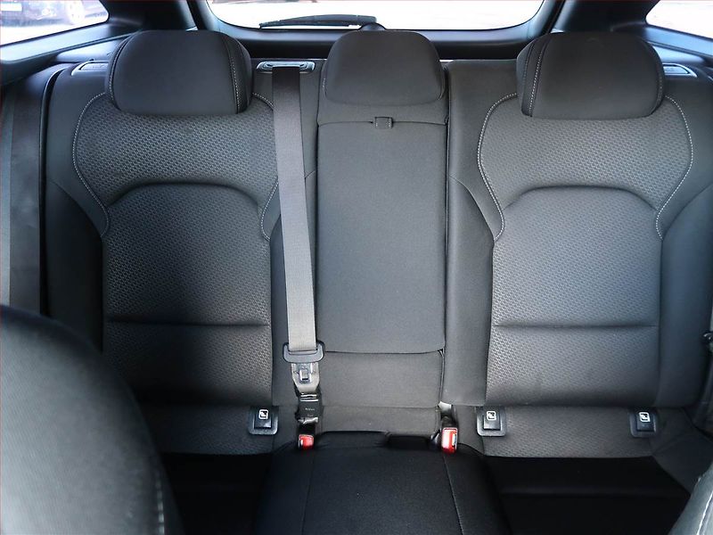 Hyundai i30 (2018) 1.4 T-GDI, ČR,1.maj - fotka 10 z 16