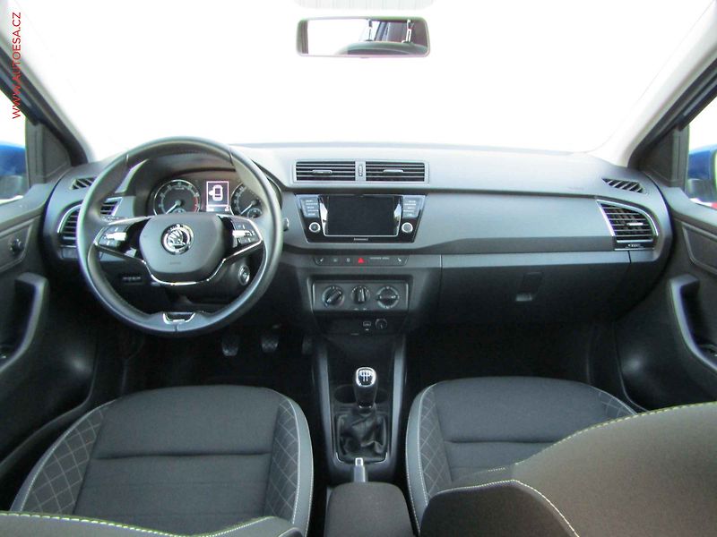 Škoda Fabia (2021) 1.0TSi, 2.maj,ČR, AC, temp - fotka 8 z 16