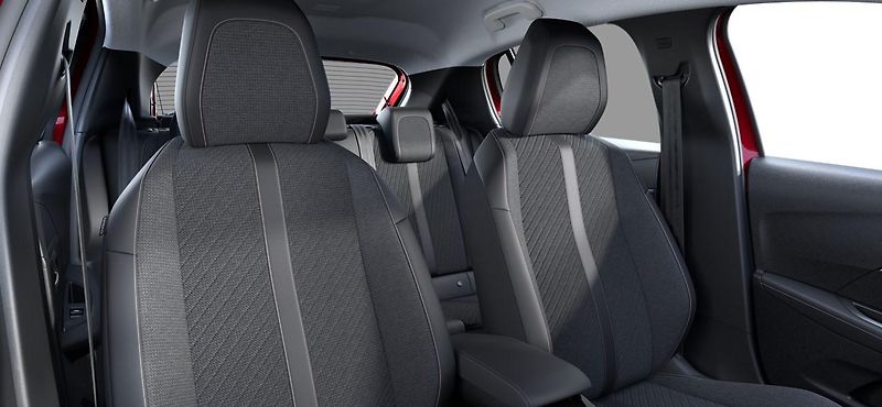Peugeot 208 ALLURE Hybrid 110 e-DCS6 - fotka 9 z 10