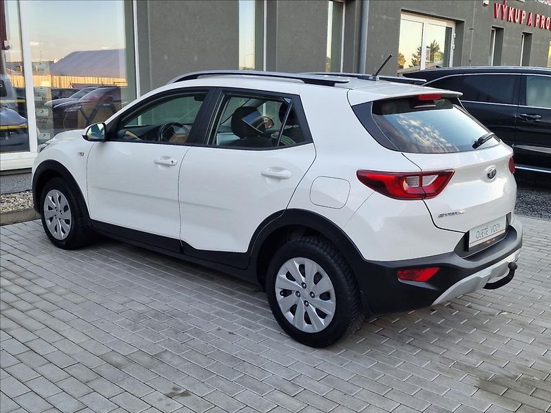 Kia Stonic 1.2 DPI 62kW Comfort,ČR,1.Maj - fotka 7 z 47