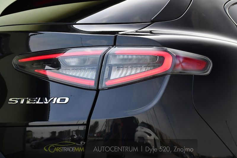 Alfa Romeo Stelvio 2.2 Diesel 16V 154kW Veloce AT - fotka 53 z 53