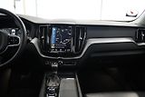 Volvo XC60 (2017) - náhled 16