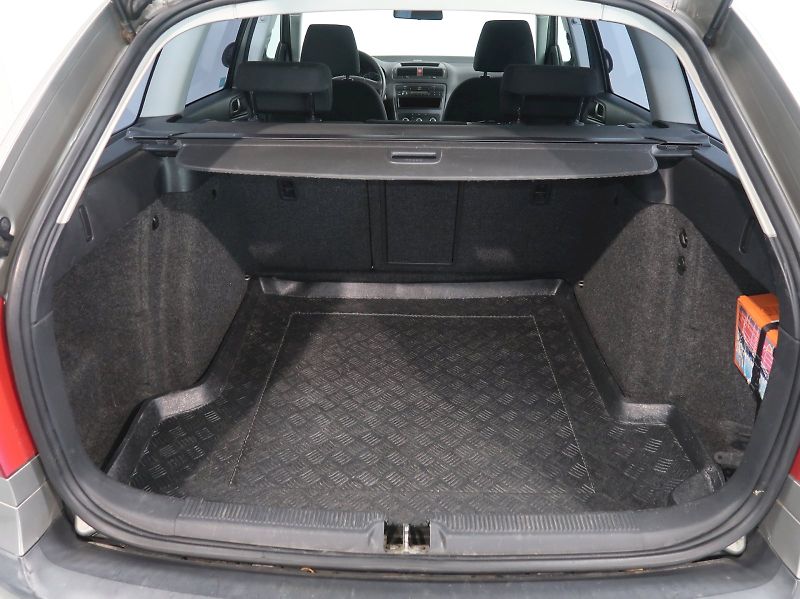 Škoda Octavia (2012) TOUR 1.6MPI 75KW - fotka 24 z 24