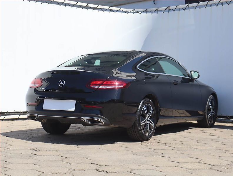 Mercedes-Benz Třídy C (2020) C 180 - fotka 5 z 15