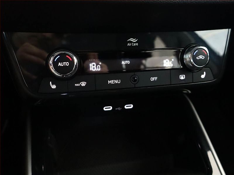 Škoda Fabia (2022) 1.0 TSI, Automat, ČR,1.maj - fotka 15 z 16