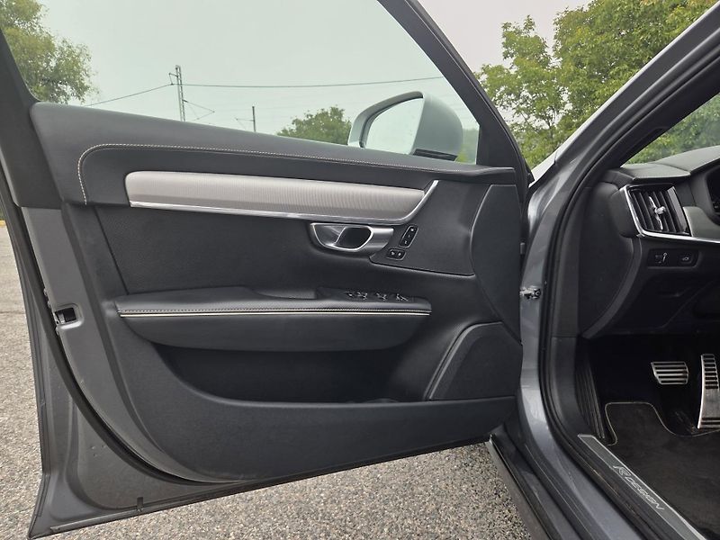 Volvo S90 (2019) - fotka 12 z 24
