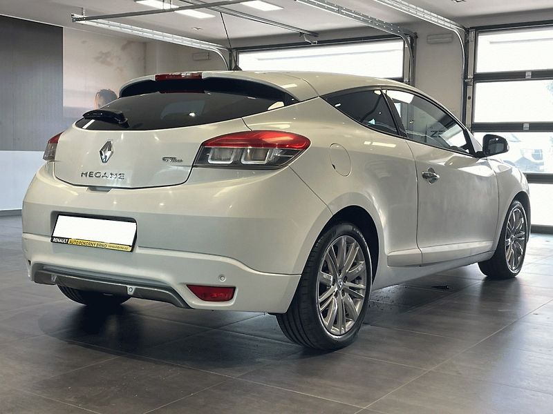 Renault Mégane (2013) Coupé GT LINE 1,4TCe 130k - fotka 4 z 22