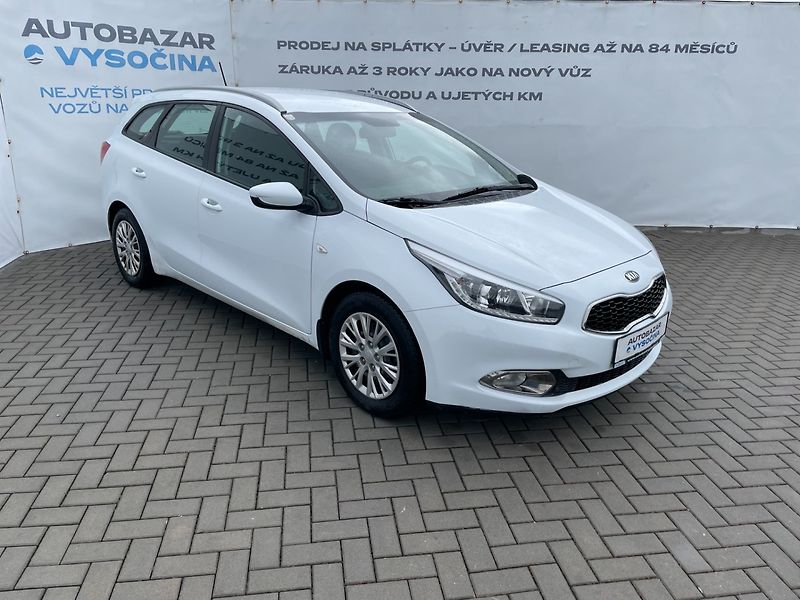 Kia Ceed (2014) SW 1.4CRDi Climatronic! Navi! - fotka 3 z 21