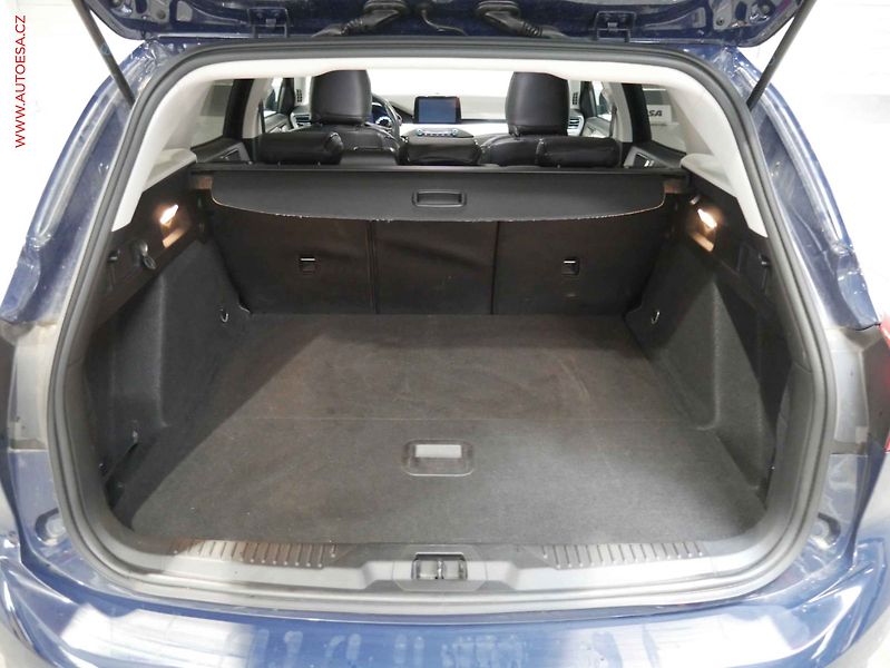 Ford Focus (2021) 2.0 TDi, servis.kniha, AT - fotka 7 z 22