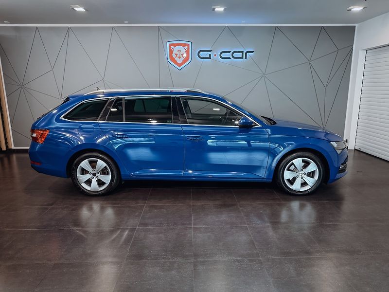 Škoda Superb 2.0 TDI 110kW Style Combi - fotka 4 z 30