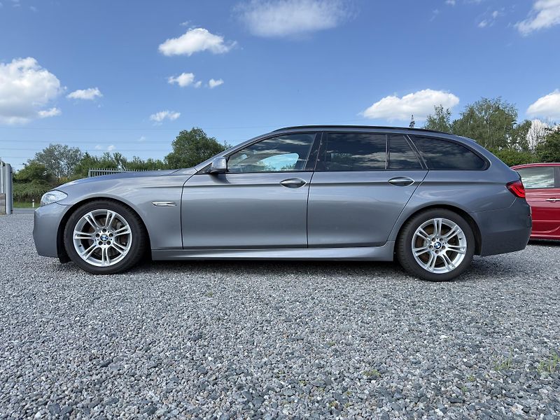 BMW Řada 5 530d (F11) M-paket 180kW - fotka 8 z 21