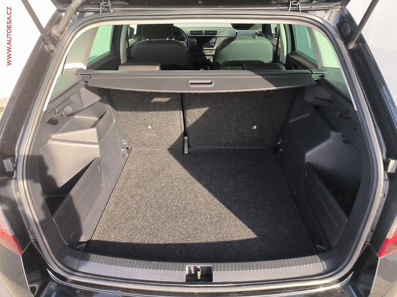 Škoda Fabia (2021) 1.0 TSi, Ambition, park. - fotka 7 z 21
