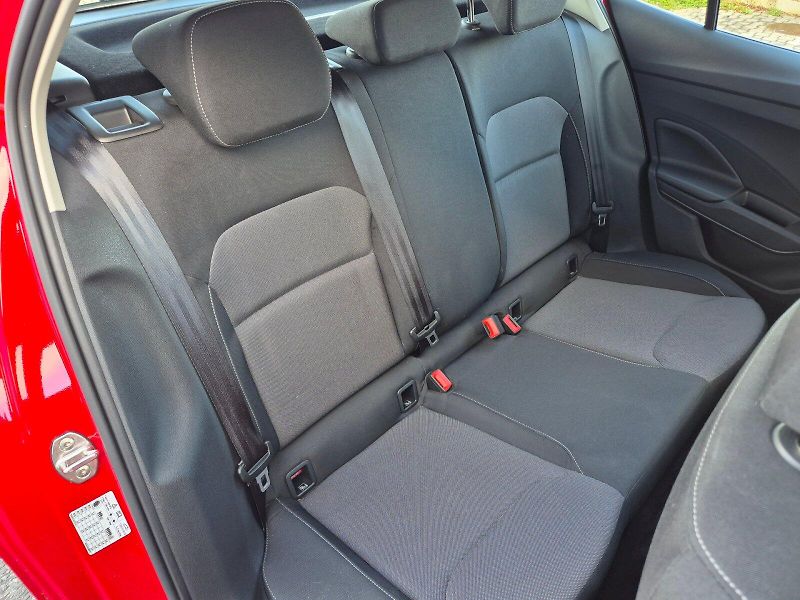 Škoda Fabia (2025) Selection 1.0MPi 59kW 5°manuál - fotka 17 z 25
