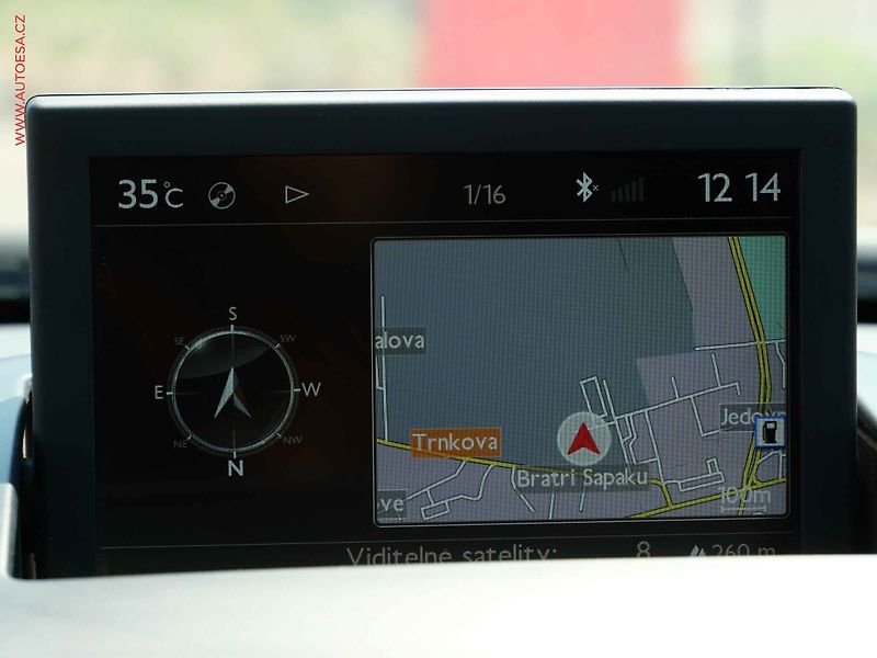 Peugeot 5008 (2015) 1.6 BlueHDi, ČR, Allure, navi - fotka 19 z 21