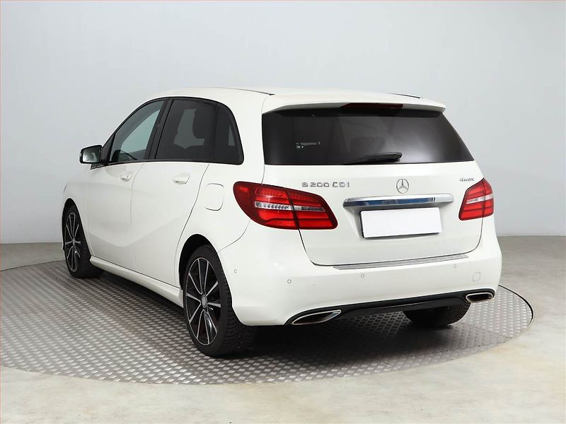 Mercedes-Benz Třídy B (2015) B 200 CDI 4MATIC, 4X4 - fotka 4 z 15