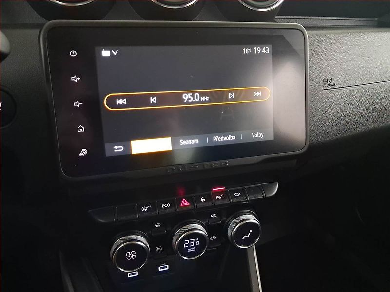 Dacia Duster (2022) Prestige 1.0 TCe, ČR,1.maj - fotka 12 z 16