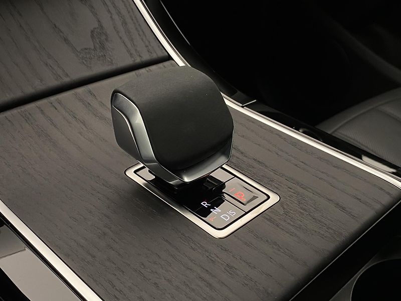 Land Rover Range Rover Evoque D200 DYNAMIC SE AWD AUT CZ - fotka 27 z 49