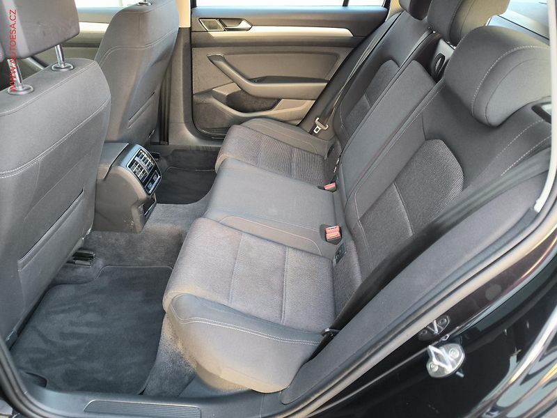 Volkswagen Passat (2017) 1.6 TDi, Comfortline, kamera - fotka 10 z 17
