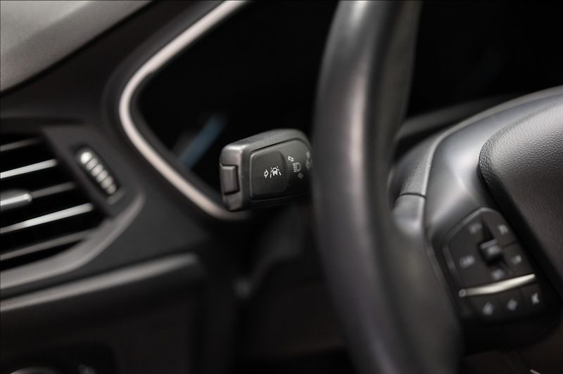 Ford Focus 1,5 TDCi NAVI VÝHŘEV VOLANTU - fotka 9 z 23