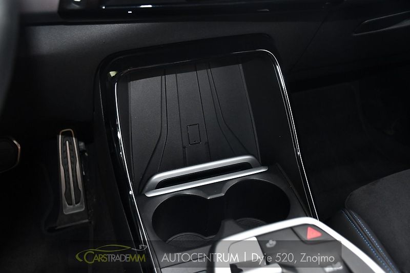 BMW Řada 2 218D ACTIVE TOURER ČR 1M - fotka 35 z 60