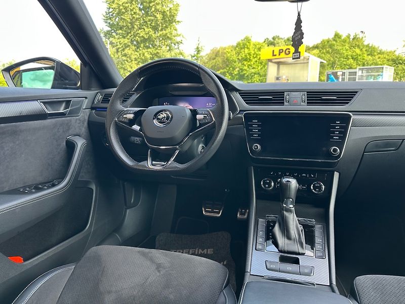 Škoda Superb (2022) 2.0TDi 4X4 SPORTLINE, V ZÁRUCE - fotka 8 z 23