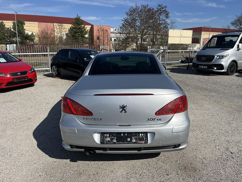 Peugeot 307 (2004) 2.0i 16v 100kw Kabriolet - fotka 14 z 30