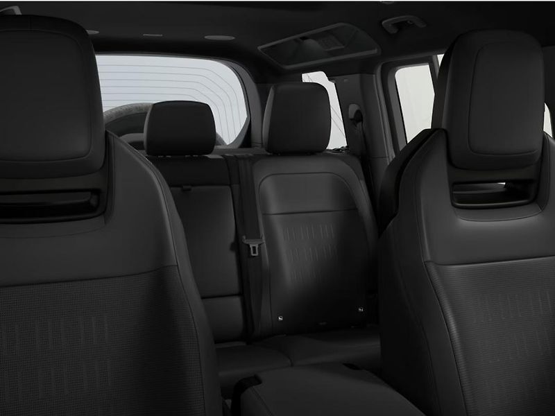 Land Rover Defender (2026) OCTA BLACK AWD AUT - fotka 4 z 4