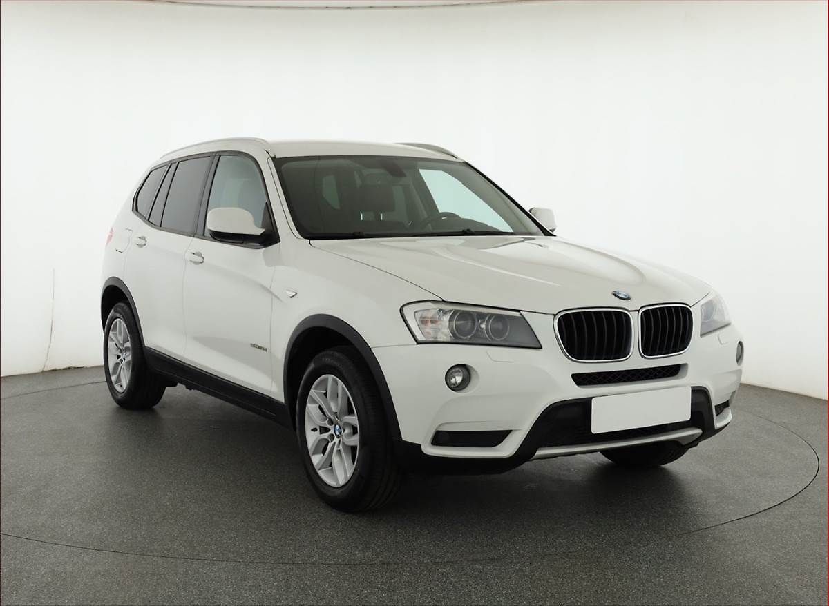 BMW X3 sDrive18d, Automat, Xenony