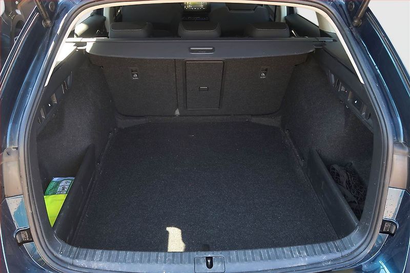 Škoda Octavia (2021) Style 1.0 TSI, ČR,1.maj - fotka 14 z 15