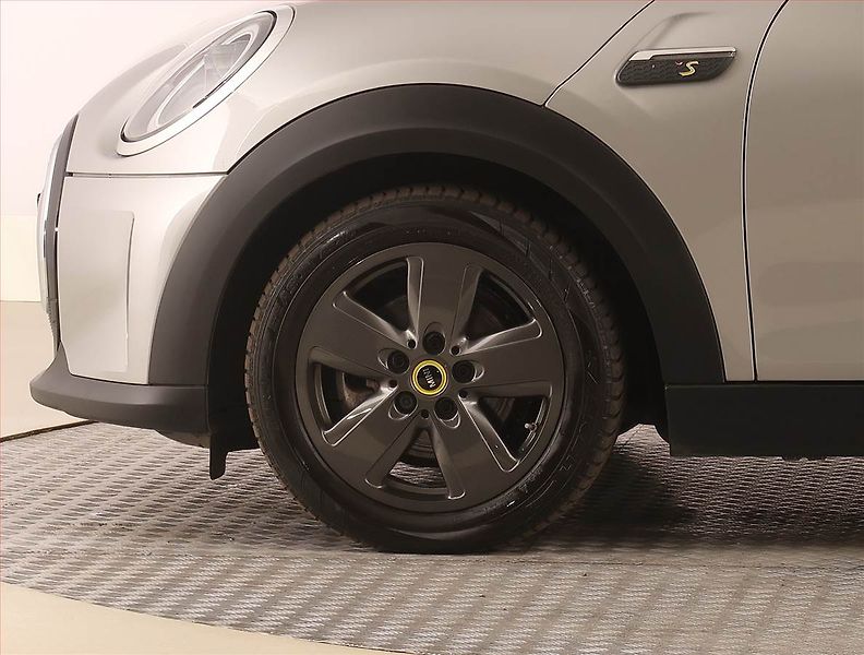 Mini Ostatní (2023) Cooper SE 32 kWh, SoH 97% - fotka 15 z 25