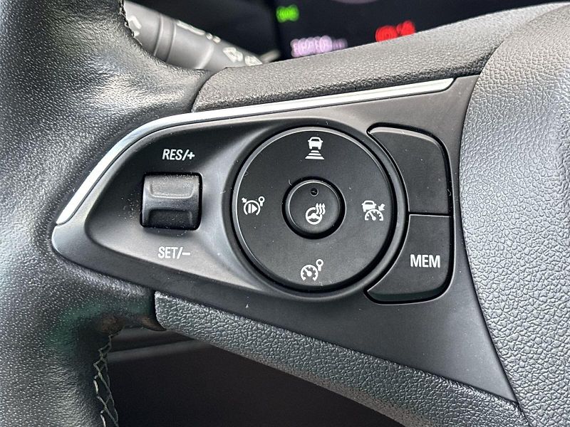 Opel Mokka (2022) 1.2 Turbo Ultimate - fotka 18 z 28