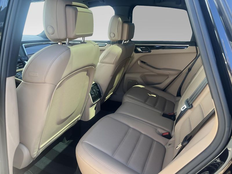 Porsche Macan S - fotka 21 z 28