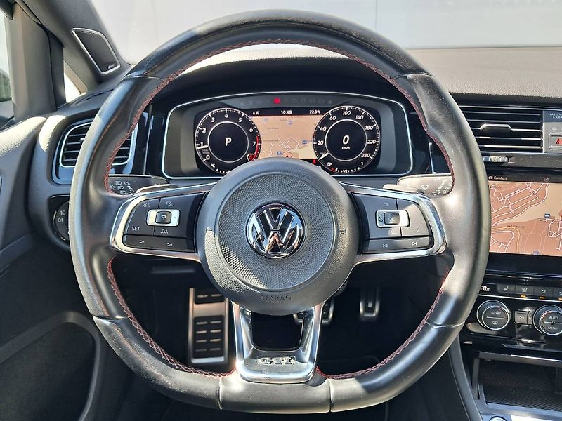 Volkswagen Golf (2018) GTI PERFORMANCE 2.0 TSI DSG7 - fotka 6 z 32