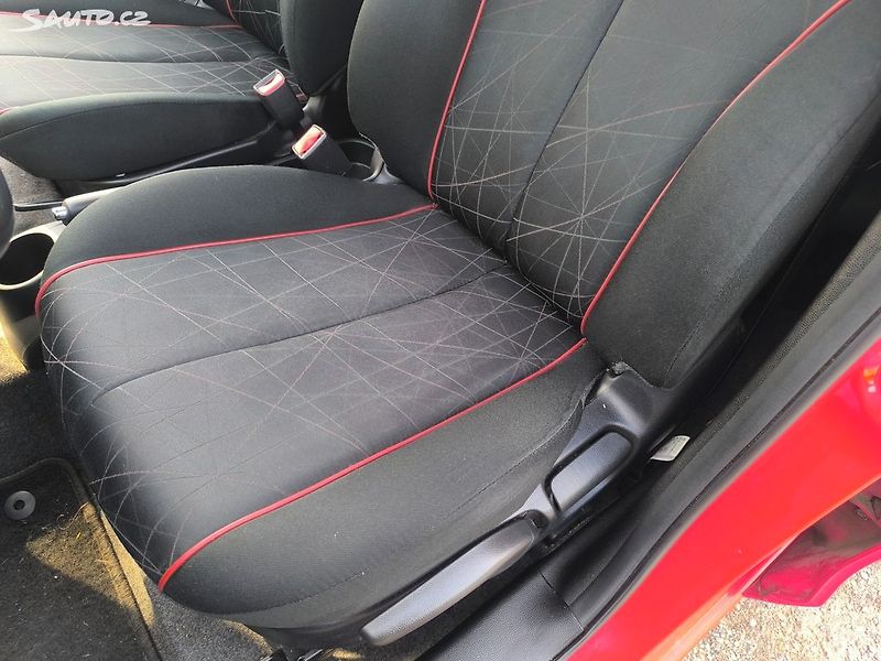 Mazda 2 1,3i,KRÁSNÁ,SERVISKA,70KM,1MAJ - fotka 12 z 22