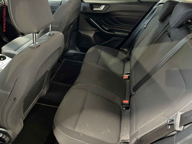 Ford Focus (2019) 1.0 EB, Titanium, AT, LED - fotka 10 z 17