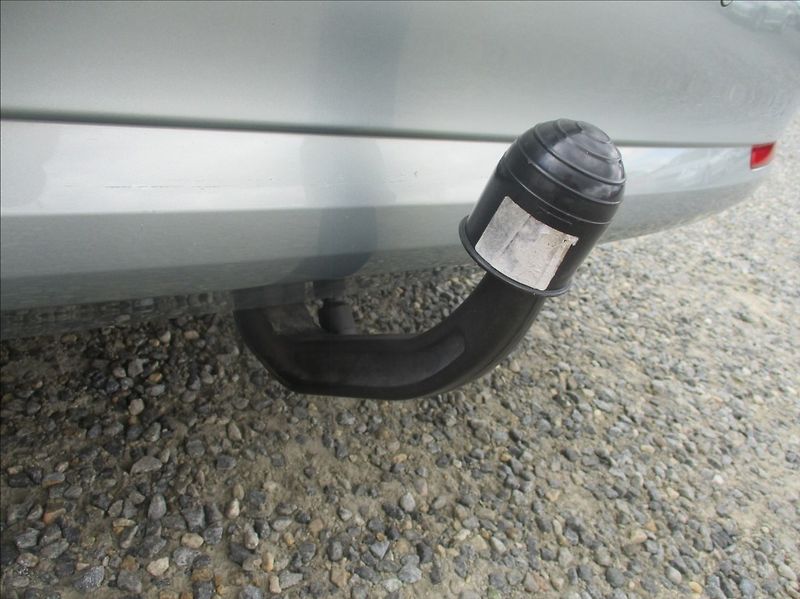Škoda Octavia 1,4 TSI, klima,xenon,servis, - fotka 26 z 36
