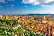 Hodně barevné město Cagliari