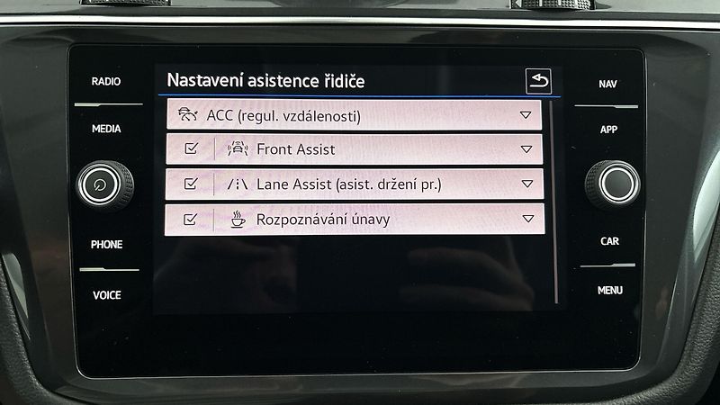 Volkswagen Tiguan Allspace 2.0 TDI DSG Life - fotka 25 z 29