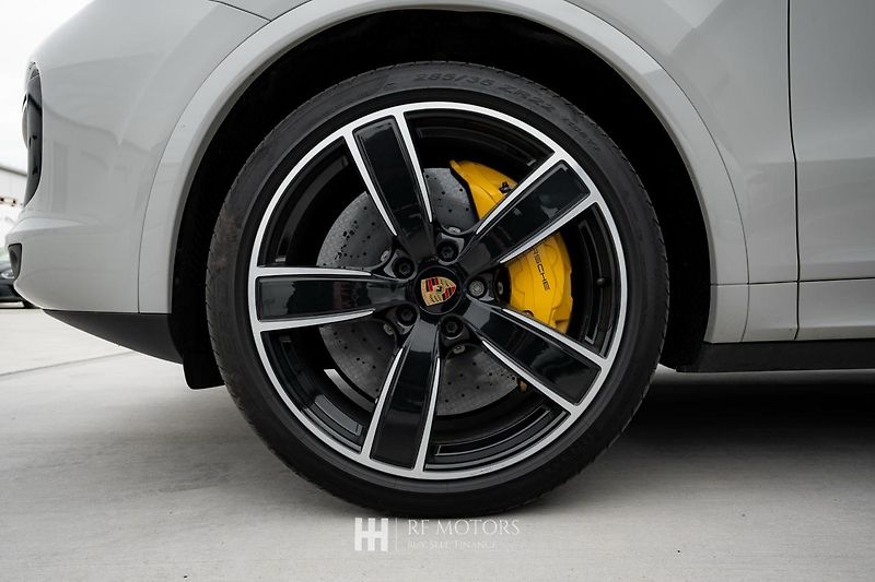 Porsche Cayenne (2020) Coupé Turbo 404kW - fotka 19 z 56