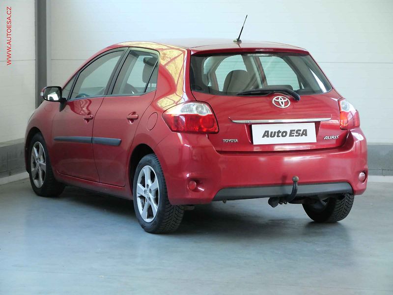 Toyota Auris (2010) 1.6VVTI, ČR, autoAC - fotka 6 z 19