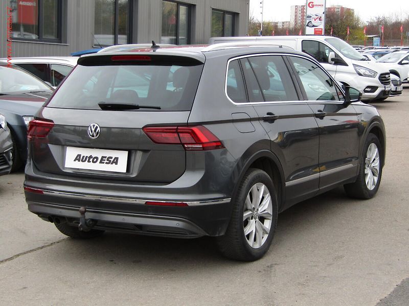 Volkswagen Tiguan (2016) 2.0 TDi, Highline, LED, panor - fotka 4 z 15