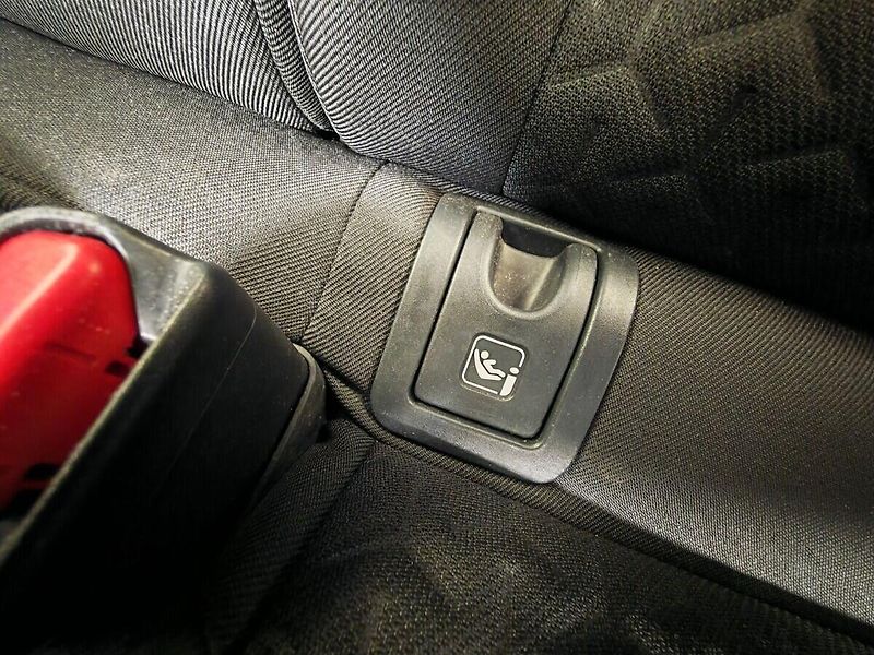 Toyota Yaris Cross 1.5 Hybrid eCVT AWD Comfort - fotka 14 z 31