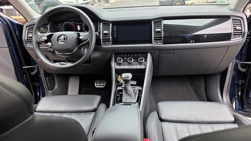 Škoda Kodiaq (2023) 2.0 TDI 147KW 4x4 DSG L&K TZ - fotka 21 z 48