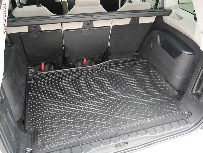Citroën C4 Picasso (2007) 2.0HDi, AT, tempo, park.asist - fotka 7 z 17