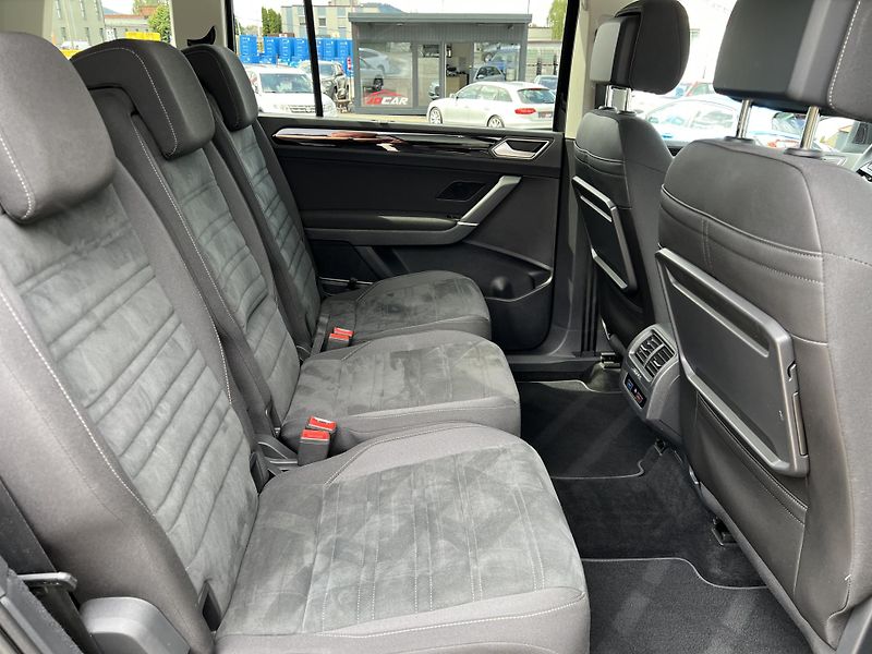 Volkswagen Touran Highline 2.0TDi DSG ČR odp.DPH - fotka 36 z 51